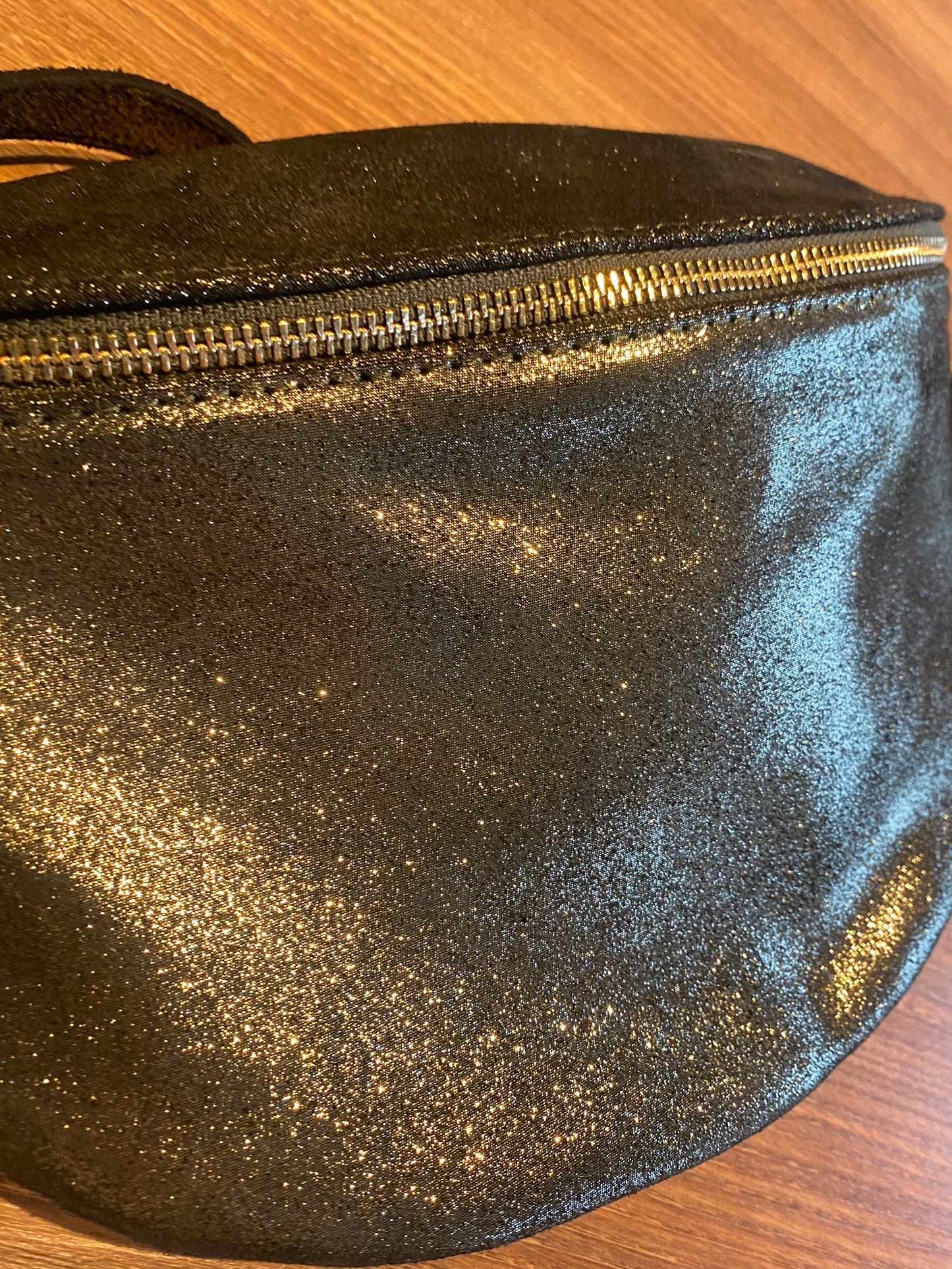 Metallic kaki buidel handtas
